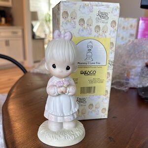 Precious Moments 'Mommy I Love You' Figurine - White and Pink